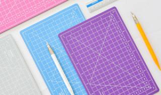 手帐贴纸怎么用刻刀 自制手帐垫板怎么做